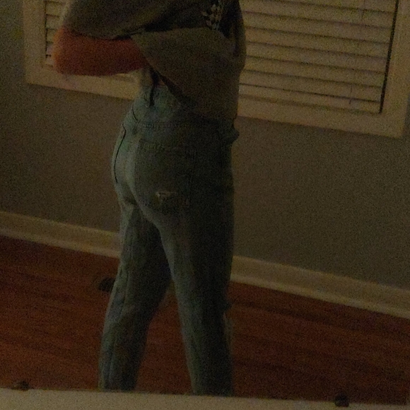 Garage Mom Jeans - Picture 6 of 6